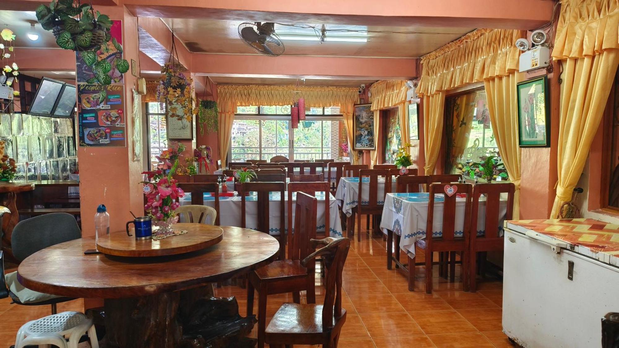 People'S Lodge And Restaurant 巴纳韦 外观 照片